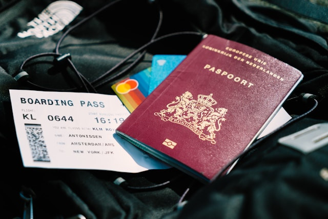 Syarat Perpanjang Paspor yang Sudah Mati. Foto hanya ilustrasi, Foto: dok. Unsplash/CardMapr.nl