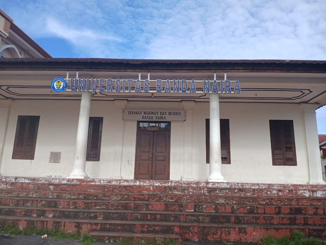 Aula Des Alwi, Universitas Banda Naira, Kecamatan Banda, Maluku Tengah, Maluku. Sumber Foto: Dokumentasi Pribadi