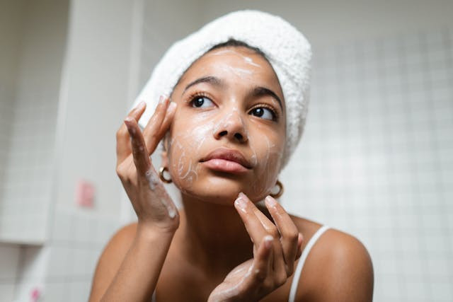 sabun muka Wardah untuk menghilangkan jerawat. Foto hanya ilustrasi. Sumber: Pexels