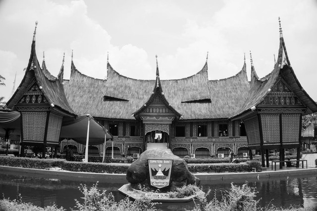 Ilustrasi untuk kosakata bahasa Minang. Foto: Pexels/Mad Ari