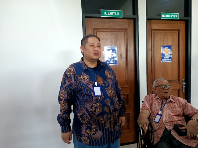 Ki Kusumo dalam sidang gugatan PB PARFI terhadap Kemenkumham, di PTUN Jakarta Timur, Senin (5/5/2025). Foto: Giovanni/kumparan