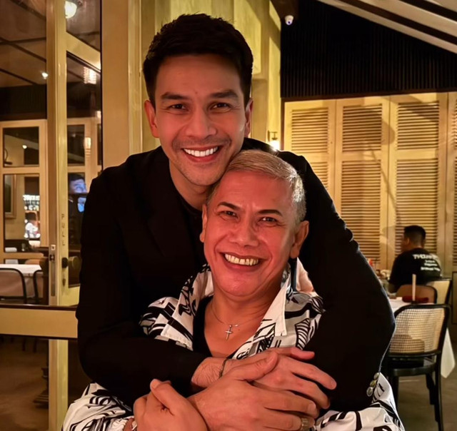 Jonathan Frizzy dan pamannya, Benny Simanjuntak. Foto: Instagram @bennysimanjuntak_