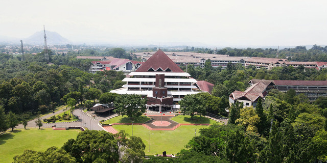 Peran-Peran Tak Tergantikan di Balik Suksesnya UTBK-SNBT di IPB University