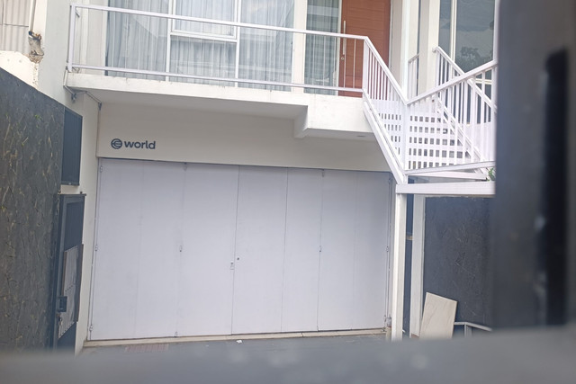 Kantor Worldcoin di Bandung. Foto: Robby Bouceu/kumparan