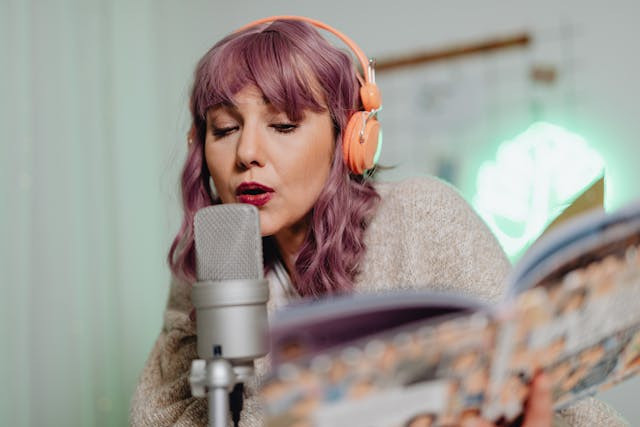 Ilustrasi: makna lagu hari ini, Photo By: Kaboompics.com: https://www.pexels.com/