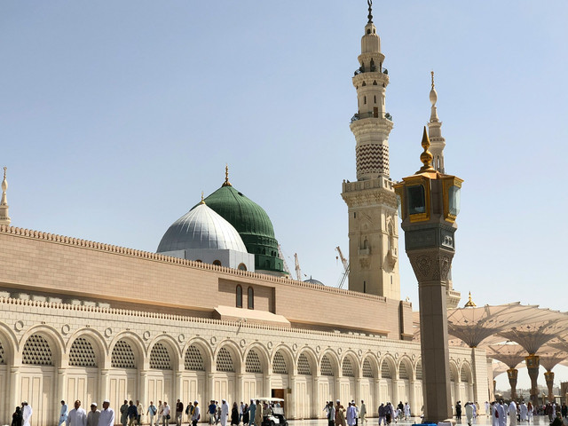 Doa Masuk Kota Madinah. Foto Masjid Nabawi di Madinah. Sumber Unsplash A Miah