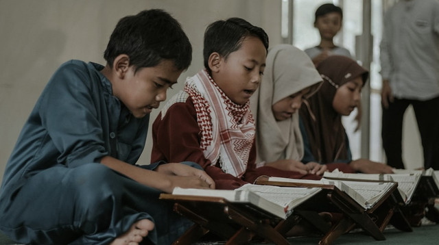 Ilustrasi Agama Islam Mudah Diterima oleh Rakyat Indonesia Sebab Tanpa Paksaan Sumber Unsplash/Andri Helmansyah