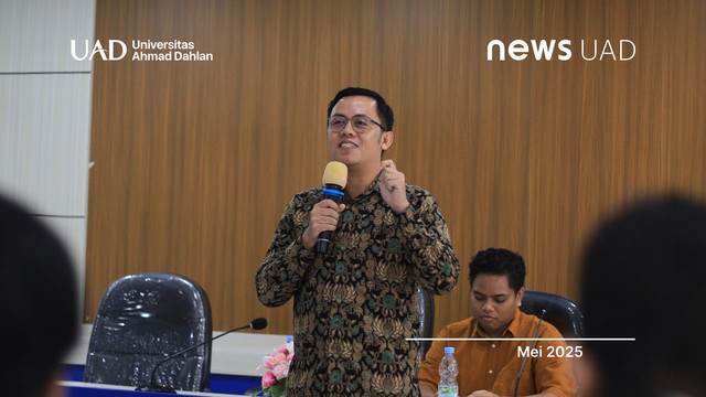 Pemateri kedua Career Talks Rahmat Rian Hidayat, S.T., M.MSI. (Dok. Humas Informatika UAD)