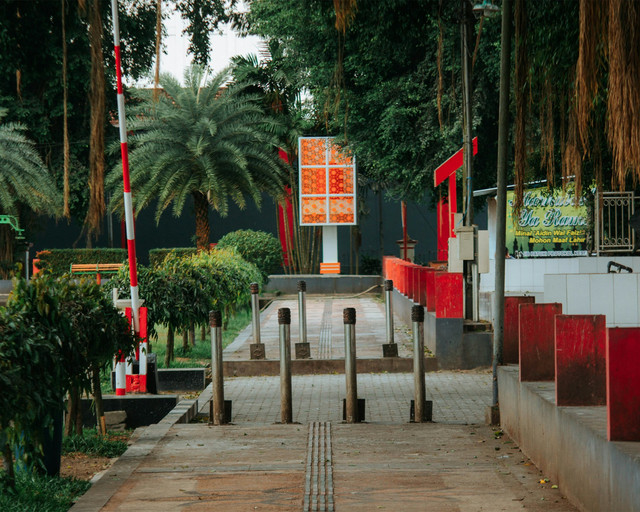 Alun-Alun Garut. Foto hanya ilustrasi, bukan tempat sebenarnya. Sumber: Unsplash/Dhanny Yoga Sukmawan