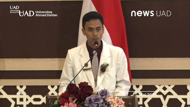 Sambutan Sumpah Farmasi Universitas Ahmad Dahlan (UAD) dari Apt. Nada (Dok. Humas UAD)