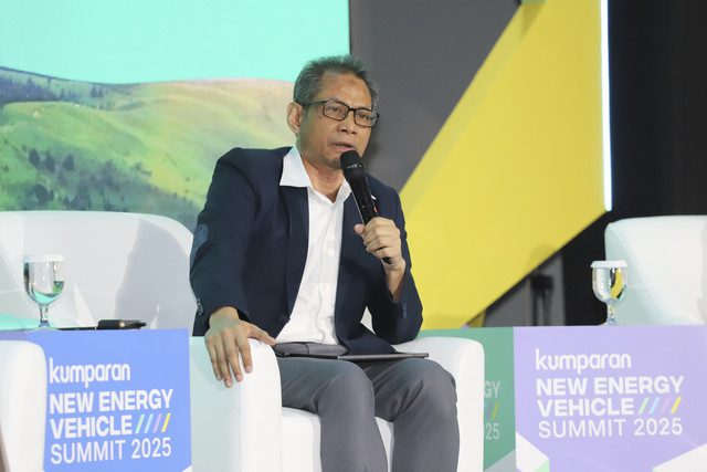 Advisor PT. Toyota Motor Manufactruing Indonesia Jaka Purwanto menjadi pembicara pada kumparan New Energy Vehicle Summit 2025 di MGP Space, SCBD Park, Jakarta, Selasa (6/5/2025). Foto: Jamal Ramadhan/kumparan