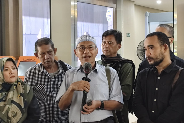 Wakil Ketua Tim Pembela Ulama dan Aktivis (TPUA), Rizal Fadhillah, di Bareskrim Polri pada Selasa (6/5/2025). Foto: Rachmadi Rasyad/kumparan