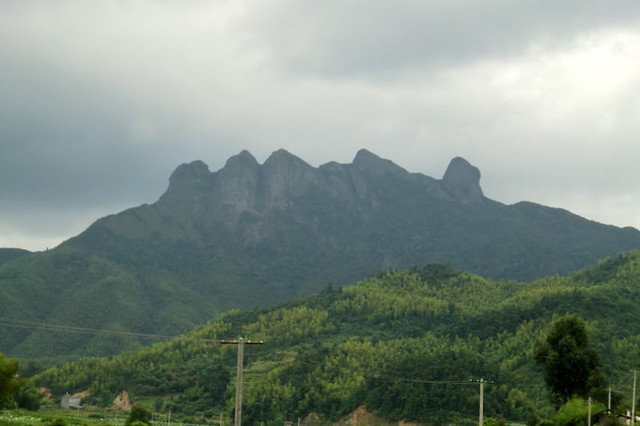 Gunung Sagara berapa Mdpl. Foto hanyalah ilustrasi bukan tempat sebenarnya. Sumber: Unsplash/德文 陈