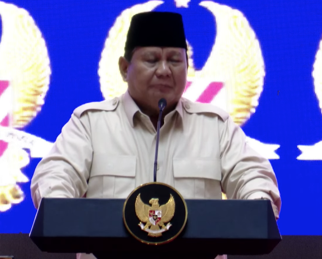 Presiden Prabowo dalam acara halalbihalal purnawirawan TNI AD, Selasa (6/5/2025). Foto: Dok. Setpres RI