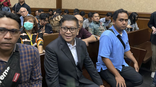 Sekjen PDIP Hasto Kristiyanto dalam sidang lanjutan kasus dugaan suap dan perintangan penyidikan kasus Harun Masiku, di Pengadilan Tipikor Jakarta, Rabu (7/5/2025). Foto: Fadhil Pramudya/kumparan