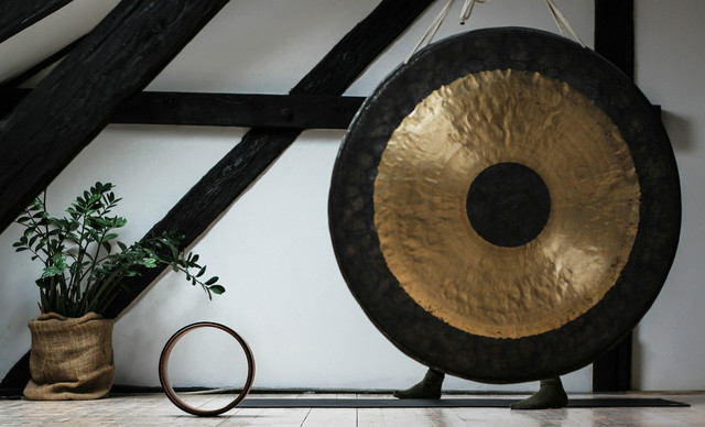 Sejarah Gong Si Bolong Depok, Foto Hanya Ilustrasi, Bukan Gambar Sebenarnya, Sumber Foto: Unsplash/ Manja Vitolic