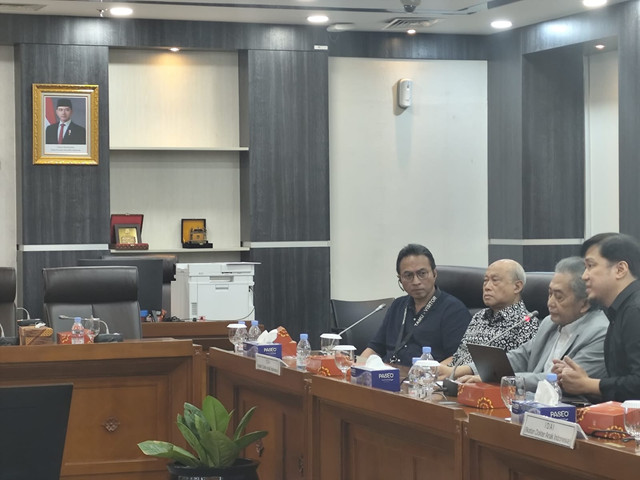 dr Pipirim Basarah menghadiri RDPU bersama BAM soal mutasinya ke RS Fatmawati, Jakarta, Rabu (7/5). Foto: Alya Zahra/kumparan