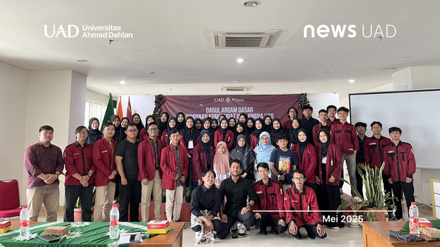Foto Bersama Studium Generale DAD IMM JPMIPA Universitas Ahmad Dahlan (UAD) (Foto IMM JPMIPA)