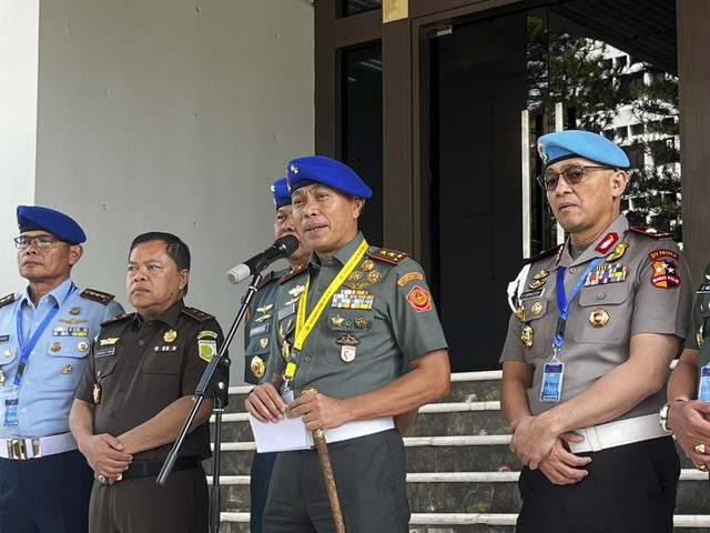 Komandan Pusat Polisi Militer (Danpuspom) TNI Mayjen Yusri Nuryanto saat diwawancarai di mabes TNI, Jakarta Timur, Rabu (7/5/2025). Foto: Rayyan Farhansyah/kumparan