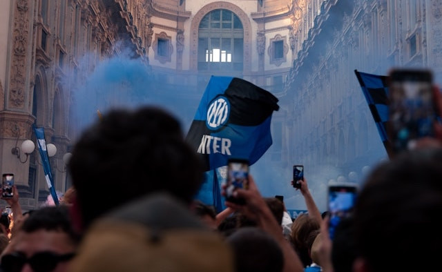 Ilustrasi hasil pertandingan Inter vs Barcelona. Foto: Unsplash/Janice Kwong