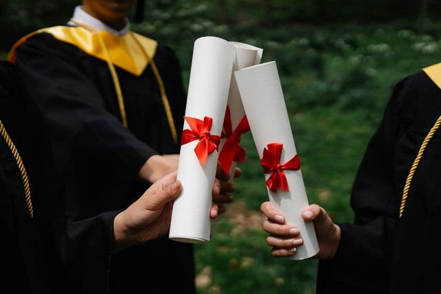 Ilustrasi ucapan selamat kelulusan SMA. Foto: Pexels.com