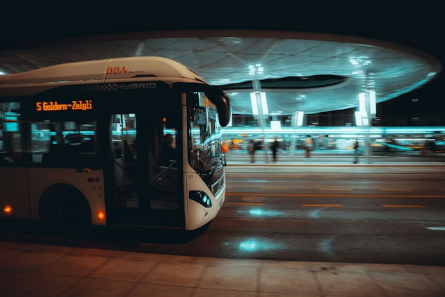 Ilustrasi Doa Perjalanan ke Mekkah. Foto: dok. Unsplash/Kajetan Sumila