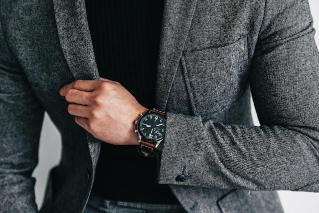 Ilustrasi untuk Rekomendasi Jam Tangan Pria Harga 1 Jutaan. Sumber: Pexels/PNW Prod