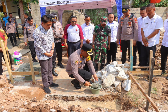 Rumah pasutri yang meninggal tertimpa longsor di Gang Kelinci, Gedong Air, Tanjung Karang Barat, Bandar Lampung dibangun kembali. | Foto: Dok Humas Polresta Bandar Lampung