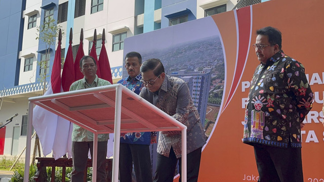 Peresmian Rusun Jagakarsa, Jakarta Selatan oleh Gubenur Jakarta Pramono Anung, Kamis (8/7/2025). Foto: Rayyan Farhansyah/kumparan