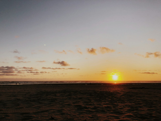 Pantai Timur Pangandaran, foto hanya ilustrasi, bukan tempat sebenarnya: Unsplash/Torin Holmes