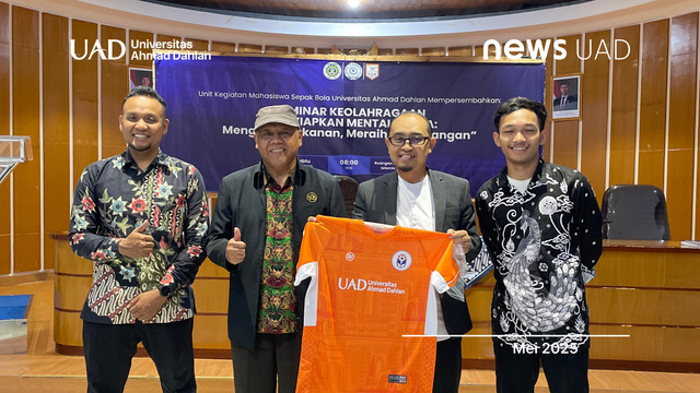 Seminar Keolahragaan UKM Sepak Bola Universitas Ahmad Dahlan (UAD) (Foto Panitia Seminar)
