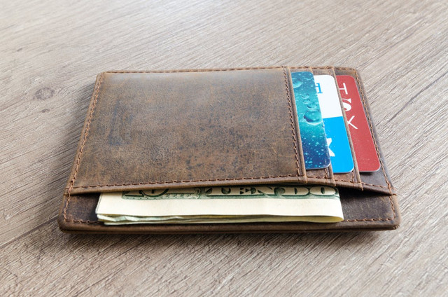 Ilustrasi Warna Dompet Menurut Fengshui. Pexels/Lukas