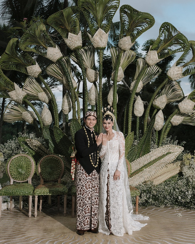 Pasangan Luna Maya dan Maxime Bouttier resmi menikah. Foto: Instagram @lunamaya
