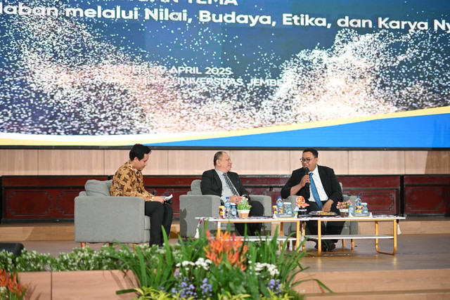 Pengisian Materi Hukum (Sumber: Pribadi)