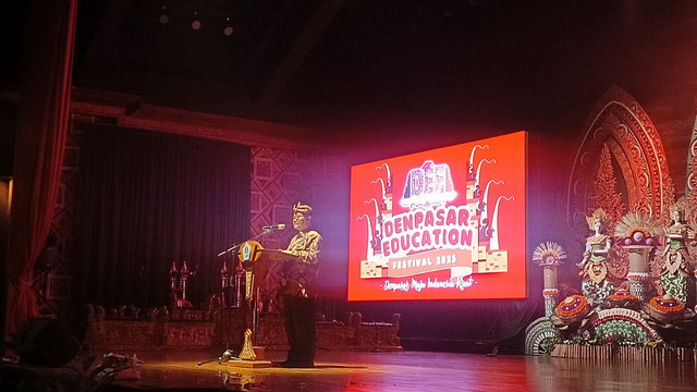 Menteri Pendidikan Dasar dan Menengah (Mendikdasmen) Abdul Mu'ti dalam acara Festival Pendidikan 2025 di Kota Denpasar, Bali, Kamis (8/5). Foto: Denita BR Matondang/kumparan