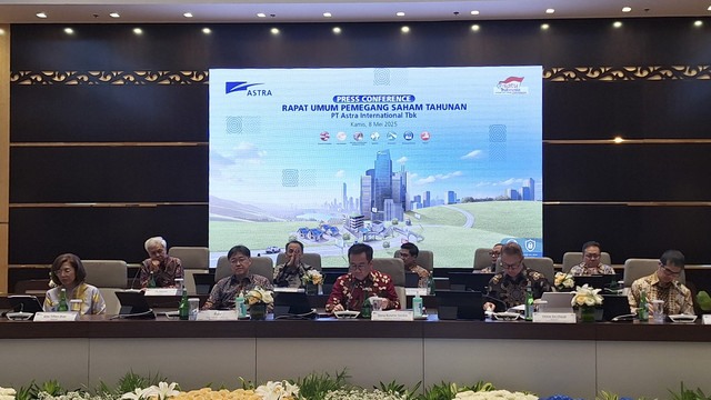 Konferensi Pers Rapat Umum Pemegang Saham (RUPST) ASII yang diselenggarakan di Menara Astra, Jakarta, Kamis (8/5/2025). Foto: Argya D. Maheswara/kumparan
