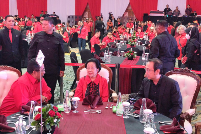 Ketua Umum PDI Perjuangan Megawati Soekarnoputri menghadiri acara Penganugerahan Trisakti Tourism Award (Desa Wisata) 2025 di Grand Sahid Jaya, Jakarta, Kamis (8/5/2025). Foto: Luthfi Humam/kumparan