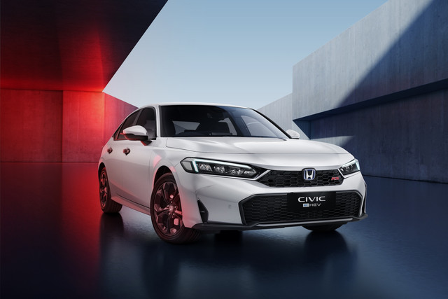 Honda Civic RS e:HEV resmi meluncur dengan harga Rp 699 juta. Dok: Istimewa