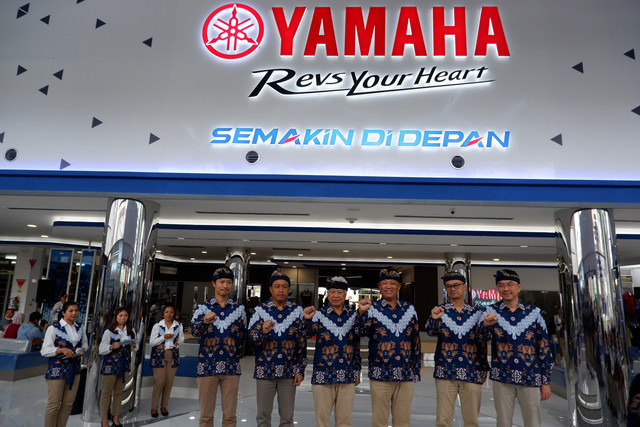 PT Yamaha Indonesia Motor Manufacturing (YIMM) meresmikan Flagship Shop di Denpasar, Bali, Jumat (9/5/2025). Foto: Sena Pratama/kumparan
