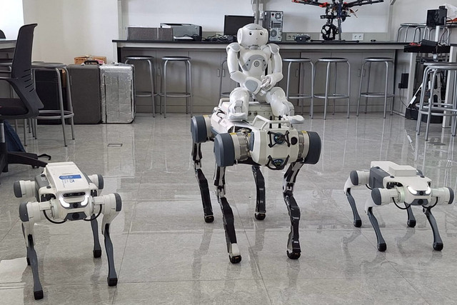 Robot anjing inovasi ITS. Foto: Humas ITS