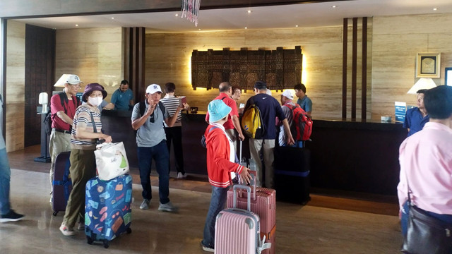 Wisatawan asal China melakukan reservasi di salah satu Hotel yang ada di Sulawesi Utara.