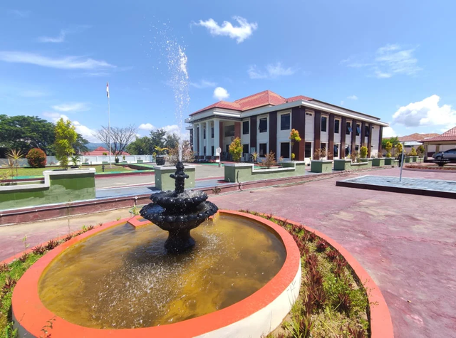 Gedung Pengadilan Negeri Labuha di Maluku Utara. Foto: Galang Adhe Sukma