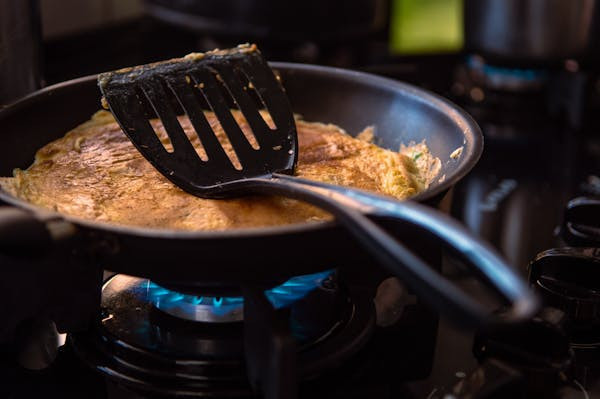 Ilustrasi Tips Menggoreng Telur Dadar, Foto: Pexels/Caio