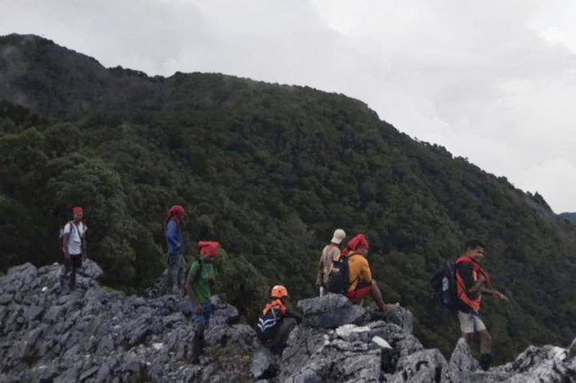 Balai Taman Nasional (TN) Manusela menetapkan perpanjangan penutupan aktivitas wisata pendakian Gunung Binaiya, yang diumumkan melalui pengumuman resmi bernomor PG.224/T.48/TU/UM/5/2025 pada 9 Mei 2025. Foto: Antara Foto
