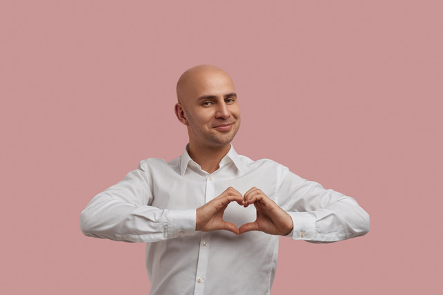 Ilustrasi pria botak. Foto: 5m/Shutterstock