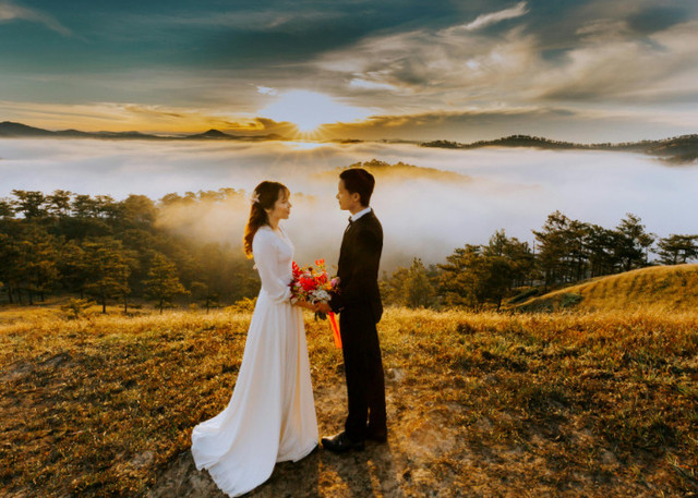 Ilustrasi Mitos Foto di Tengah Pengantin, Pexels/Trung Nguyen