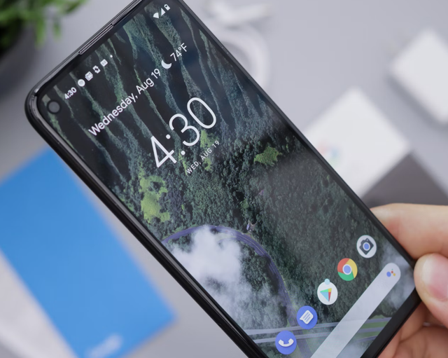 Ilustrasi apakah samsung a04e dapat one ui 7. Sumber: Unsplash/Daniel Romero