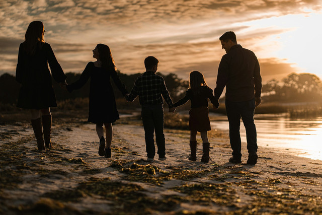 Emosi Manusia, Foto oleh Chris Hardy di Unsplash