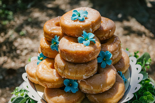 Ilustrasi tips menggoreng donat. Unsplash/Kadarius Seegars