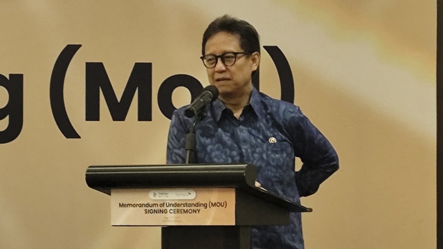 Menteri Kesehatan (Menkes) Budi Gunadi Sadikin menyampaikan sambutan dalam acara MoU Signing Ceremony Parthera dan Pathgen di Jakarta, Senin (12/5/2025). Foto: Alya Zahra/kumparan